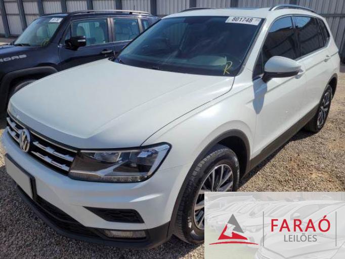 VOLKSWAGEN TIGUAN 20/20