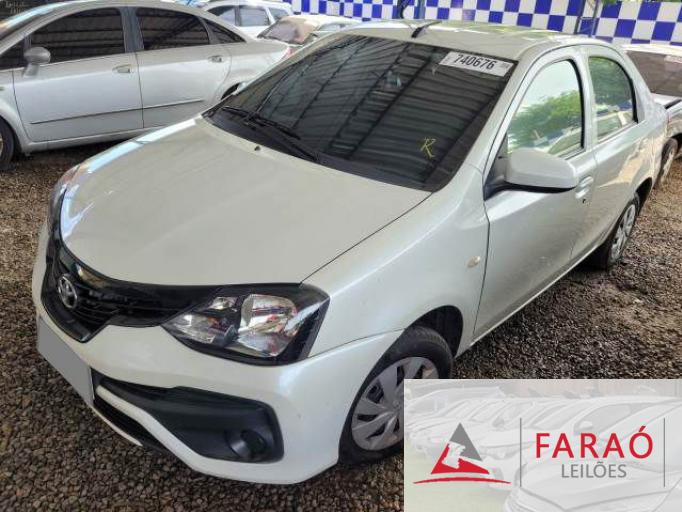 TOYOTA ETIOS SEDAN 20/20