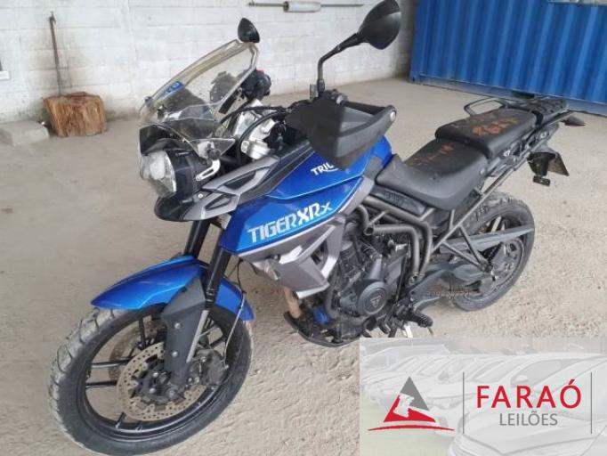 TRIUMPH TIGER 800 XRX 15/15