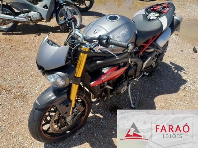 TRIUMPH SPEED TRIPLE 1050R 17/17