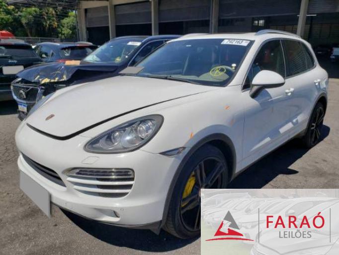 PORSCHE CAYENNE 13/13