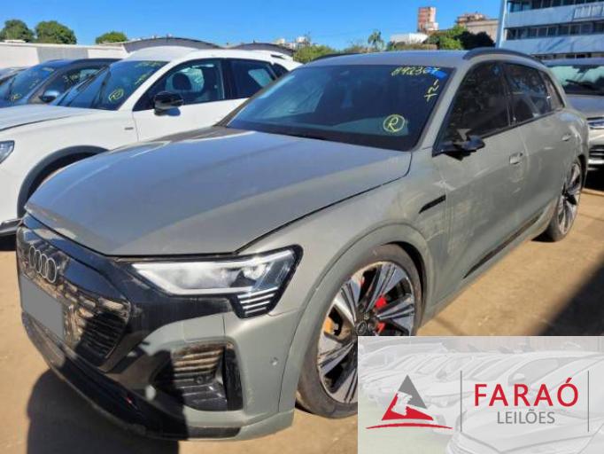 AUDI Q8 E-TRON 23/24