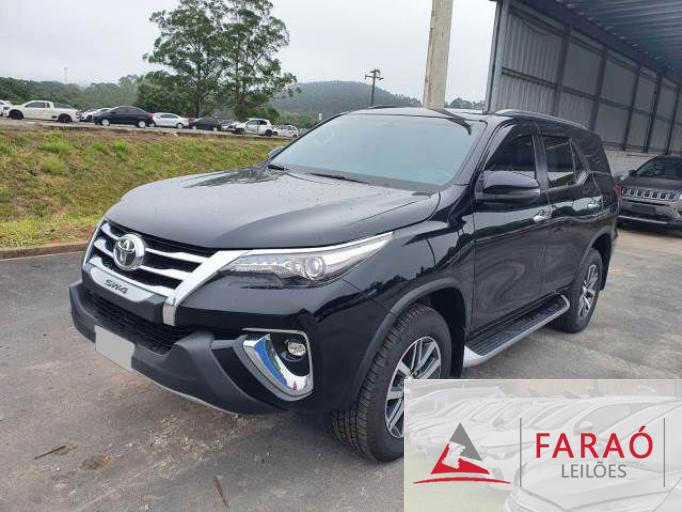 TOYOTA HILUX SW4 20/20